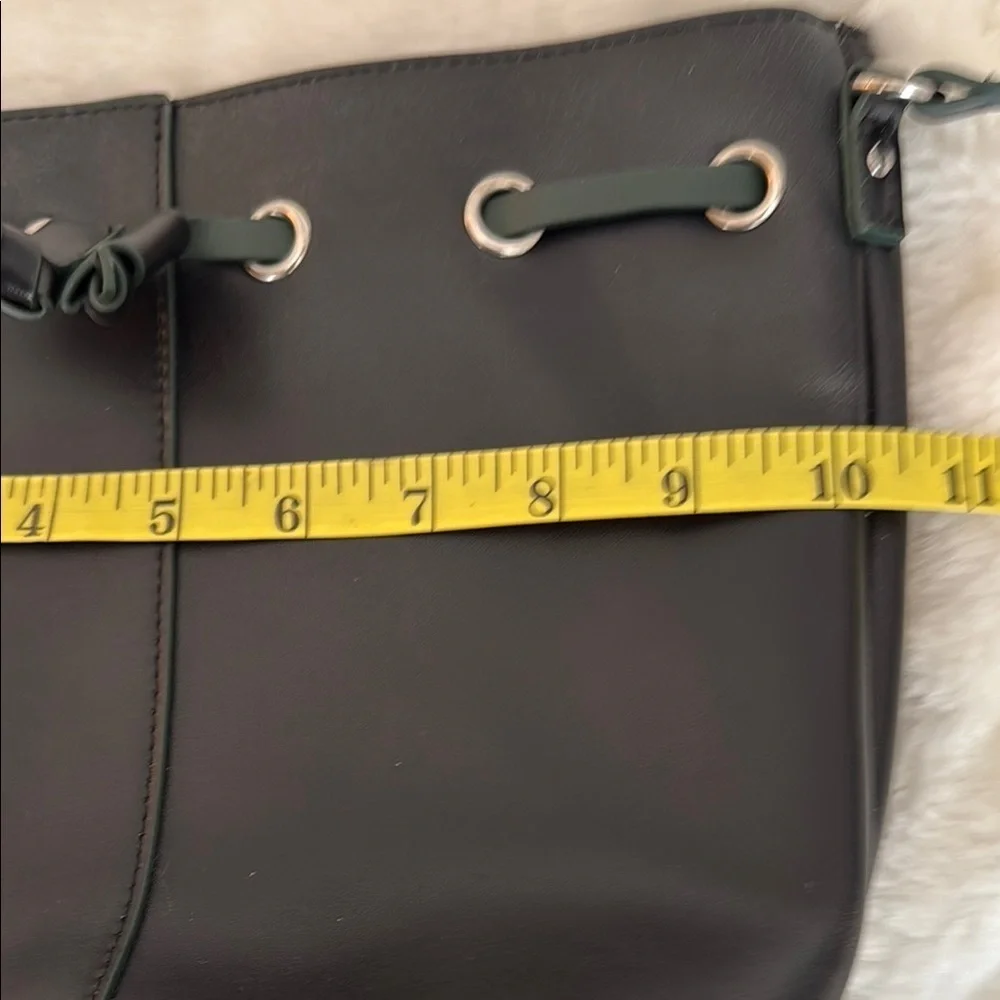 Urban Outfitters Black Barrel Bag Design